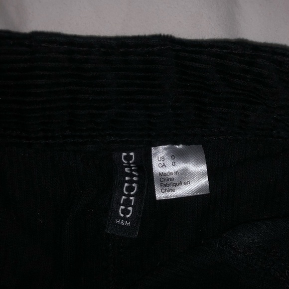 H&M Ribbed Mini Skirt - Picture 3 of 3